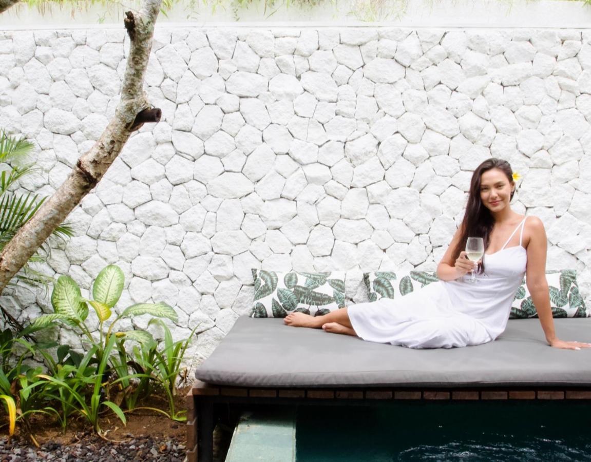 Calm Villa Seminyak Exterior foto